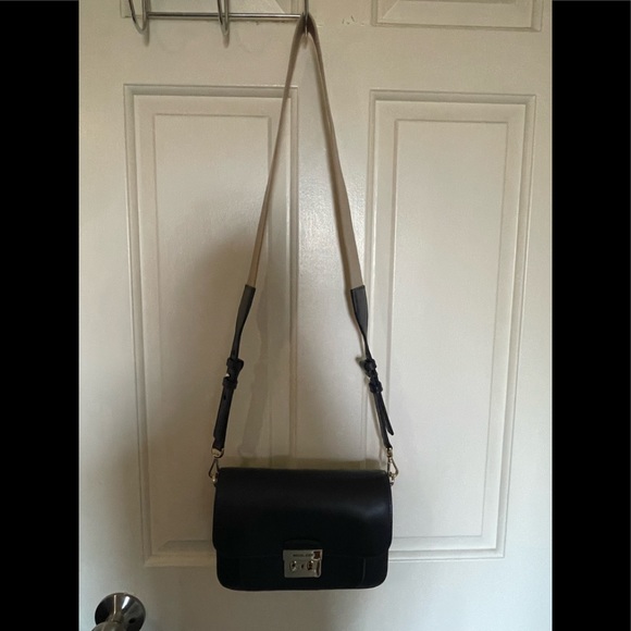 Michael Kors Purse - Picture 2 of 9